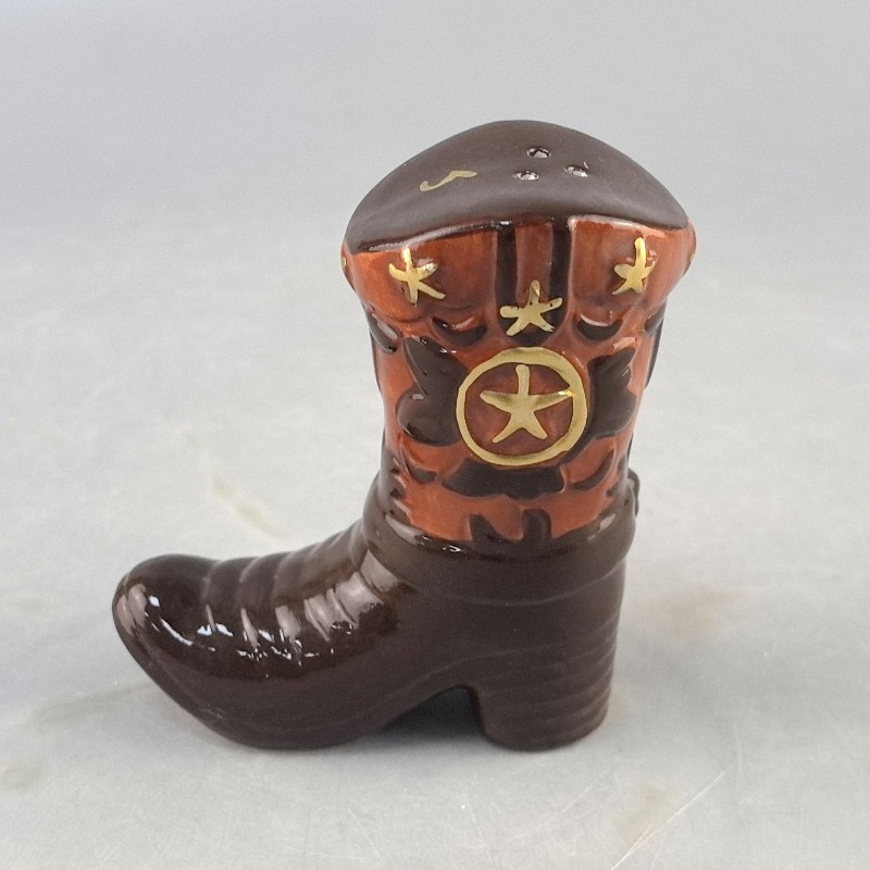 Vintage Boots Ceramic Spice Ja - Food Storage Utensils recensione e prezzo